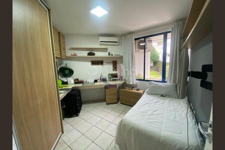 7_photo/9527394a8d.ff0e424256b683cf-ATLAS-53005577-95a2-4130-ba25-e94031a0680c.jpg de casa para alugar com 4 quartos, 165m² em Lagoa da Conceição, Florianópolis