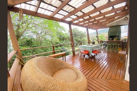 3_photo/9527394a8d.ff0e424256b683cf-ATLAS-d08ed657-e47b-44a6-bbb4-cb93126df17f.jpg de casa para alugar com 4 quartos, 165m² em Lagoa da Conceição, Florianópolis