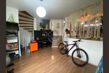 6_photo/9527394a8d.ff0e424256b683cf-ATLAS-e09019a7-eef2-4d41-8502-3a71a0b7ad24.jpg de casa para alugar com 4 quartos, 165m² em Lagoa da Conceição, Florianópolis