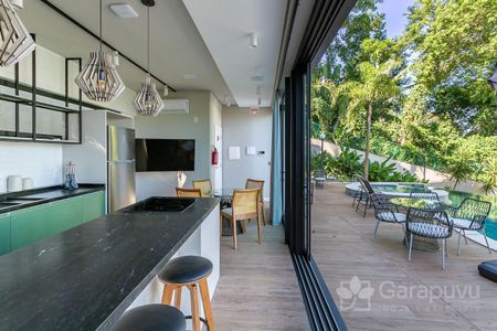 7_photo/9527394a99.4e8bf0435a0067fb-ATLAS-8c657c1d-5b0b-43f0-919d-fd21f80e529a.jpg de casa de condomínio à venda com 3 quartos, 234m² em Lagoa da Conceição, Florianópolis