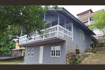 3_photo/9527394af5.bdf1def5ceb5107f-ATLAS-4eaed3f7-5c4d-48ca-b160-902d14e8a9c2.jpg de casa para alugar com 2 quartos, 94m² em Lagoa da Conceição, Florianópolis