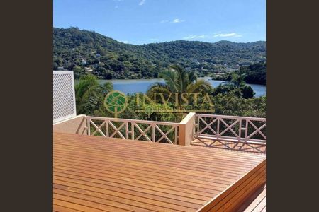 4_photo/9527394d3d.baca55f1363d11e4-ATLAS-2fb69d75-4cf7-4a3e-8d70-dd1b46ae4180.jpg de apartamento à venda com 4 quartos, 305m² em Lagoa da Conceição, Florianópolis