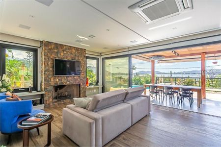 4_photo/9527395185.c1a9b830dfa0de40-ATLAS-d3eac00a-26f5-459e-ae84-3703b9f4bbc0.jpg de casa à venda com 3 quartos, 400m² em Lagoa da Conceição, Florianópolis