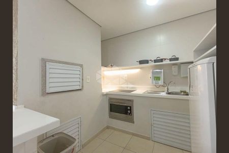 31_photo/9527398147.7d18867c4e860212-ATLAS-e5112efd-146b-4beb-a27b-7d397a2adab0.jpg de apartamento para alugar com 2 quartos, 65m² em Costeira do Pirajubaé, Florianópolis