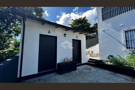 2_photo/952739a4f9.04c16ff0d284adb7-ATLAS-1be8433e-b54c-4958-b6d4-bbbaab77cabc.jpg de casa à venda com 5 quartos, 207m² em Saco dos Limões, Florianópolis
