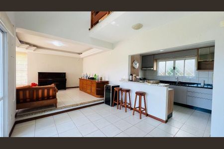 43_photo/952739a519.49d655132eb04021-ATLAS-910cce8c-da2a-4ce8-885e-8872002edc4b.jpg de casa para alugar com 3 quartos, 205m² em Pantanal, Florianópolis