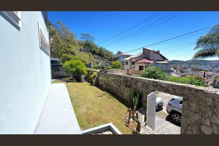 7_photo/952739a519.49d655132eb04021-ATLAS-e7dbe87c-74dc-45ea-8934-9c080d8dcb13.jpg de casa para alugar com 3 quartos, 205m² em Pantanal, Florianópolis