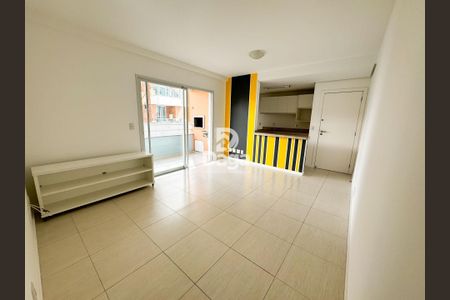 2_photo/952739a5bb.ae54bba344d0e482-ATLAS-210a9543-020f-45fb-b2bd-e46b5f1e8b6f.jpg de apartamento à venda com 2 quartos, 67m² em Pantanal, Florianópolis