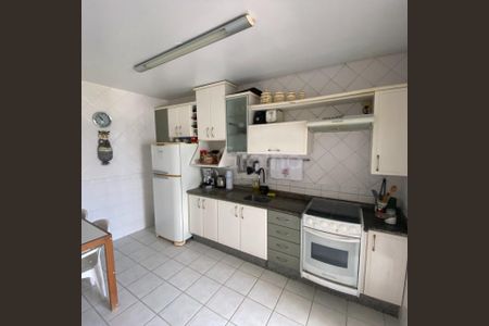 7_photo/952739a5f5.82fb62b7c4e32d22-ATLAS-4a263e09-c14f-40cd-89e2-78efb1a202dd.jpg de apartamento à venda com 3 quartos, 150m² em Pantanal, Florianópolis