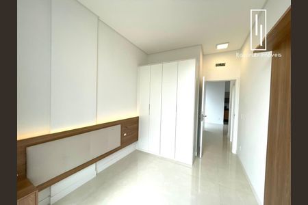 12_photo/952739a815.9e12ae927d05c596-ATLAS-6da68092-9977-4dbf-a1e7-ac8a636cda6c.jpg de apartamento para alugar com 2 quartos, 60m² em Pantanal, Florianópolis