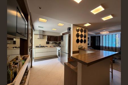 8_photo/952739acf9.732b7fd8aaa5f07d-ATLAS-7ea3cf7a-87e3-4e0c-b72e-acc5b7e7e22c.jpg de casa à venda com 9 quartos, 435m² em Saco dos Limões, Florianópolis