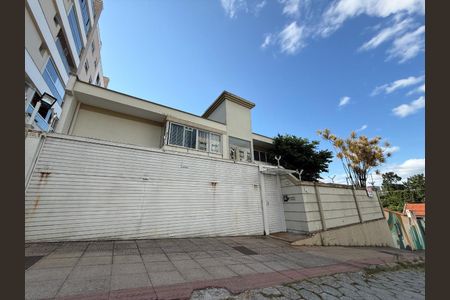 2_photo/952739acf9.732b7fd8aaa5f07d-ATLAS-9d071e76-d649-448d-b2d6-28f3fa85dc42.jpg de casa à venda com 9 quartos, 435m² em Saco dos Limões, Florianópolis