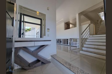 4_photo/952739ae63.59abdc00308a7dc6-ATLAS-d92bcadb-293e-4623-b7bf-5ed405fa4e8d.jpg de casa à venda com 5 quartos, 300m² em Saco dos Limões, Florianópolis