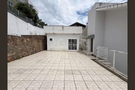 26_photo/952739aee9.561dcad3d0cedf12-ATLAS-1fa77af5-565b-4554-b3a8-f0b61d4a4ded.jpg de casa à venda com 4 quartos, 300m² em Saco dos Limões, Florianópolis