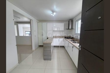 4_photo/952739aee9.561dcad3d0cedf12-ATLAS-be8792c3-31d7-4a5f-b517-29221f2af25c.jpg de casa à venda com 4 quartos, 300m² em Saco dos Limões, Florianópolis