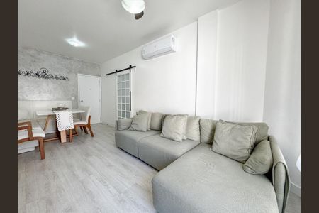 8_photo/952739b16f.8ae05e6293d1378c-ATLAS-fd40f9b5-692c-42d6-b05f-7a90dbf4eb4e.jpg de apartamento à venda com 2 quartos, 58m² em Saco dos Limões, Florianópolis