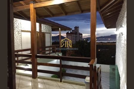 6_photo/952739b19f.eb7ee1c62e8591fd-ATLAS-68b5fb88-ac96-49d4-baee-7d7158580dc1.jpg de casa à venda com 4 quartos, 263m² em Saco dos Limões, Florianópolis