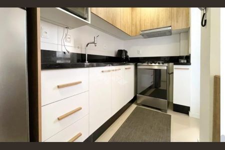 2_photo/952739b243.b5a40a47b41bbbbd-ATLAS-e9c18a68-151b-4a56-b025-8676c67b1c6c.jpg de apartamento à venda com 2 quartos, 68m² em Carvoeira, Florianópolis