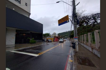 4_photo/952739b46f.b24a59dfe16413ee-ATLAS-a7d36f96-c729-461b-9b76-da283f0dfb6b.jpg de apartamento para alugar com 1 quarto, 39m² em Saco dos Limões, Florianópolis