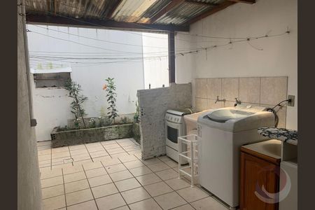 16_photo/952739b4b9.998e17c0ad9a15de-ATLAS-0471017a-7baf-4eea-ae7a-35b5ea68b329.jpg de casa à venda com 7 quartos, 240m² em Saco dos Limões, Florianópolis