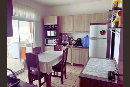 8_photo/952739b4eb.8d9d2e8c4e07ca84-ATLAS-90cdf019-dd02-4371-9438-19a7258ed406.jpg de casa à venda com 7 quartos, 240m² em Saco dos Limões, Florianópolis