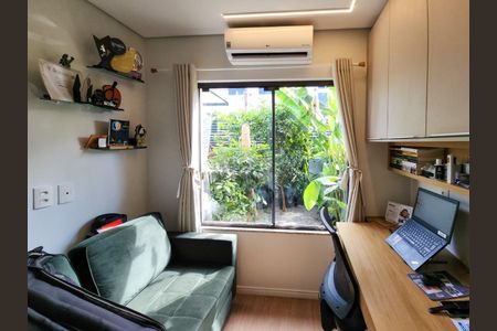 4_photo/952739b5d3.e8818d4a5c5dde9d-ATLAS-49e6bf54-57f7-43dd-acbf-7c9df67dcee4.jpg de casa à venda com 3 quartos, 200m² em Saco dos Limões, Florianópolis