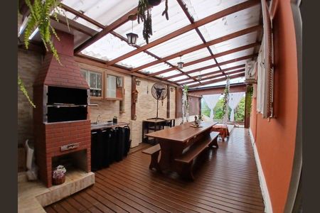 23_photo/952739cedb.906020ab0bc1df8b-ATLAS-ddf3ec2f-e948-4b3c-af8a-92079df1d3ed.jpg de casa à venda com 2 quartos, 180m² em Saco dos Limões, Florianópolis