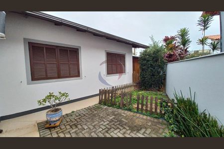 27_photo/95273a1157.a9fe67ee86852afe-ATLAS-4ed5a3fe-7f8c-4e5e-8270-e6a32b1e425b.jpg de casa para alugar com 3 quartos, 130m² em Carianos, Florianópolis