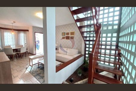 5_photo/95273a1157.a9fe67ee86852afe-ATLAS-e215db27-819e-4b0a-b5f0-d990c14b8db4.jpg de casa para alugar com 3 quartos, 130m² em Carianos, Florianópolis
