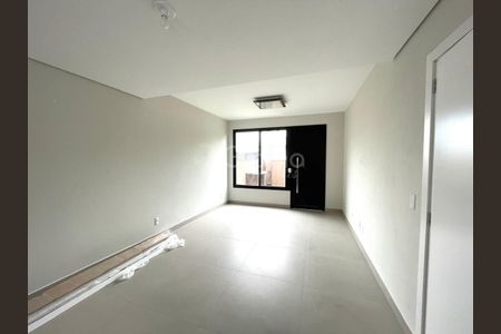 8_photo/95273a147f.c1dc00249eefaead-ATLAS-11ba62d2-bae7-45bd-a6c2-cbe6e1ac6e05.jpg de casa para alugar com 3 quartos, 143m² em Carianos, Florianópolis