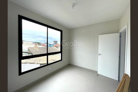 28_photo/95273a147f.c1dc00249eefaead-ATLAS-2b522f0b-d6b6-4912-aa12-0022f7a95b24.jpg de casa para alugar com 3 quartos, 143m² em Carianos, Florianópolis