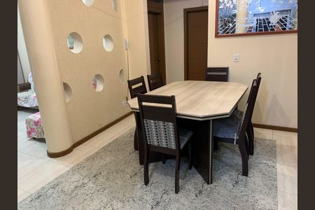 3_photo/95273a1483.ca99720efd47e1c5-ATLAS-358ebb29-3dd2-4ad5-8ea2-38116e2be0f2.jpg de casa à venda com 4 quartos, 160m² em Carianos, Florianópolis