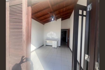 26_photo/95273a15dd.09604b2c146ebc17-ATLAS-8c2bef8d-b194-4e7a-be71-eccc6dc395b0.jpg de casa à venda com 4 quartos, 270m² em Carianos, Florianópolis