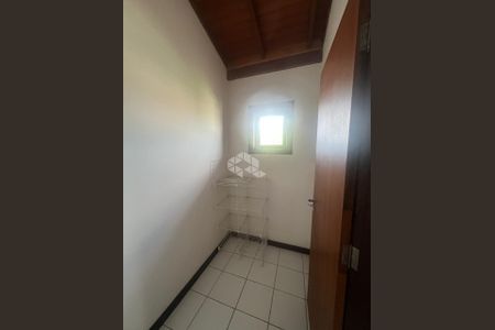 36_photo/95273a15dd.09604b2c146ebc17-ATLAS-c55ed5c8-4204-4a63-bf4d-e20ebb960139.jpg de casa à venda com 4 quartos, 270m² em Carianos, Florianópolis