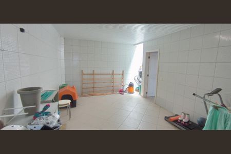 31_photo/95273a15fb.e17343cf5b702f60-ATLAS-d10c15c5-9bec-4336-b23b-1eb791f058da.jpg de casa à venda com 3 quartos, 113m² em Carianos, Florianópolis