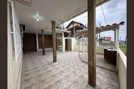 15_photo/95273a2d7d.eb4747a7722cd593-ATLAS-214538b6-cce9-42fc-bd75-95000bcb93ae.jpg de casa para alugar com 3 quartos, 130m² em Costeira do Pirajubaé, Florianópolis