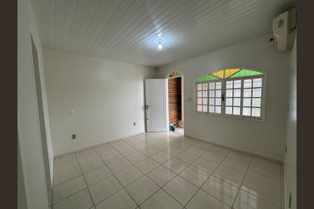 11_photo/95273a2d7d.eb4747a7722cd593-ATLAS-6ce60ae2-a975-452d-8b87-62cfb24c9992.jpg de casa para alugar com 3 quartos, 130m² em Costeira do Pirajubaé, Florianópolis