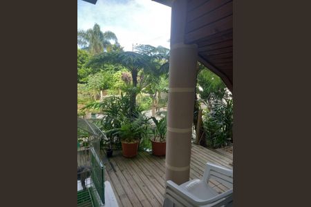 2_photo/95273a2d9d.fd66bd78dde8e90e-ATLAS-0c65b6a3-0c99-43ec-afbc-b4f39774ccc4.jpg de casa à venda com 4 quartos, 300m² em Carianos, Florianópolis