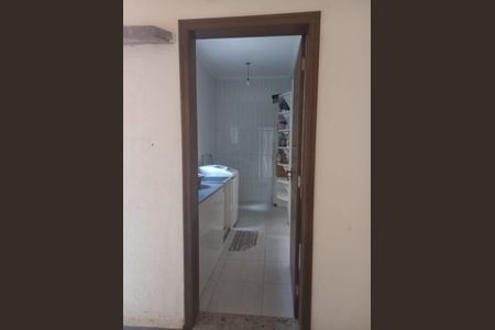 14_photo/95273a2d9d.fd66bd78dde8e90e-ATLAS-98c75c5b-63a2-4b5e-a586-b6a3889a2642.jpg de casa à venda com 4 quartos, 300m² em Carianos, Florianópolis