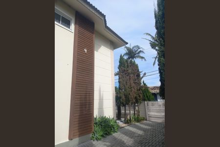 2_photo/95273a2d9d.fd66bd78dde8e90e-ATLAS-df25b2d2-9c89-4970-b393-d4b865b5fa96.jpg de casa à venda com 4 quartos, 300m² em Carianos, Florianópolis