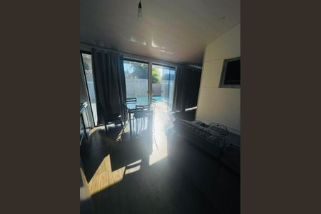 11_photo/95273a3e51.adbb37f92a381176-ATLAS-0dbebdab-c2ca-4a6e-b856-da5da2844b33.jpg de casa à venda com 1 quarto, 160m² em Carianos, Florianópolis