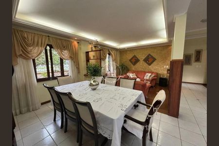 12_photo/95273a4017.9513ab7d1595ff28-ATLAS-1ede2b2e-c5f6-4fbb-ad9d-7b5c8199d1c0.jpg de casa à venda com 4 quartos, 243m² em Carianos, Florianópolis