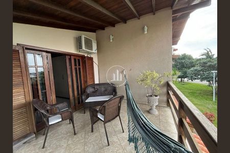 33_photo/95273a4017.9513ab7d1595ff28-ATLAS-7f20165d-450f-4222-8da7-e4e1efcdf1c1.jpg de casa à venda com 4 quartos, 243m² em Carianos, Florianópolis