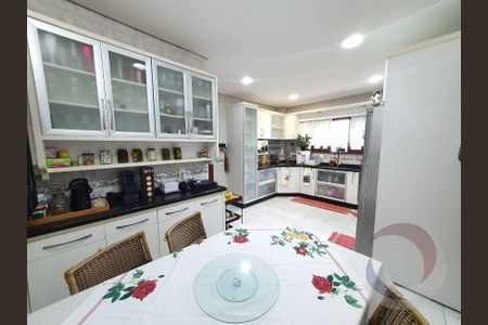 13_photo/95273a4027.2589b1fd00b31c34-ATLAS-e849b843-bdff-4765-938f-bf77e2dfc558.jpg de casa à venda com 4 quartos, 250m² em Carianos, Florianópolis