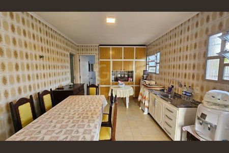 4_photo/95273a404b.561dcad3d0cedf12-ATLAS-ce441b58-79a3-4302-80d6-7ac80244d51b.jpg de casa à venda com 3 quartos, 150m² em Carianos, Florianópolis