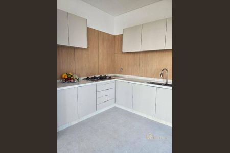 14_photo/95273a438f.970dbbdf4e9b98b2-ATLAS-4da5f58a-762d-4edb-802d-7ddfe957f405.jpg de casa à venda com 5 quartos, 220m² em Carianos, Florianópolis