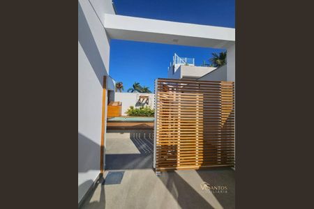 29_photo/95273a438f.970dbbdf4e9b98b2-ATLAS-ca389649-0e44-4543-a840-421058d3ce38.jpg de casa à venda com 5 quartos, 220m² em Carianos, Florianópolis
