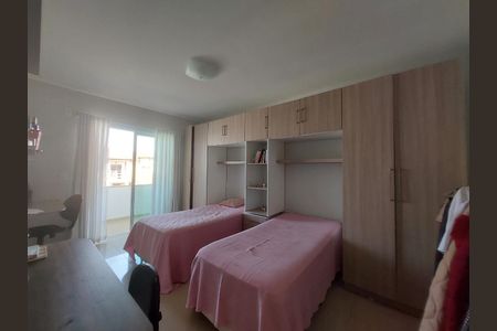 20_photo/95273a4463.fbcd7a2e7ac63d93-ATLAS-87bb25f3-a579-497f-baa2-81e37ac89ce3.jpg de casa à venda com 5 quartos, 274m² em Carianos, Florianópolis