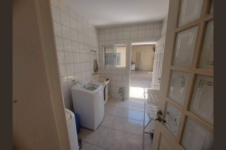 4_photo/95273a45e9.a9fe67ee86852afe-ATLAS-15e06f95-e64b-4fa7-ab76-bb70533990a2.jpg de casa à venda com 3 quartos, 279m² em Carianos, Florianópolis