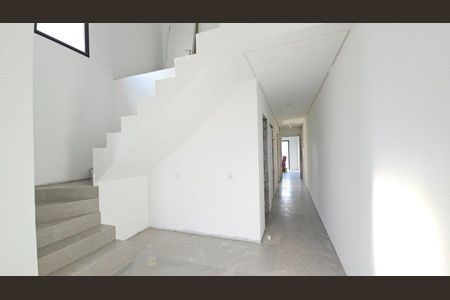 2_photo/95273a4e2b.47918ad4c827a1e9-ATLAS-1936f0ca-6d02-4d4d-8034-4fcf81d3b32e.jpg de casa à venda com 3 quartos, 120m² em Carianos, Florianópolis